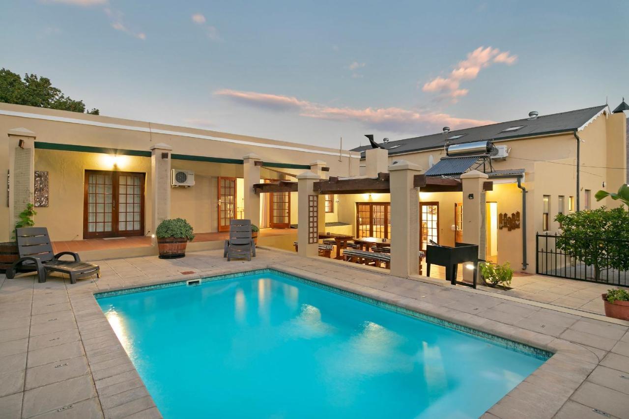 Apartamento J's Audacious Living Montagu Exterior foto