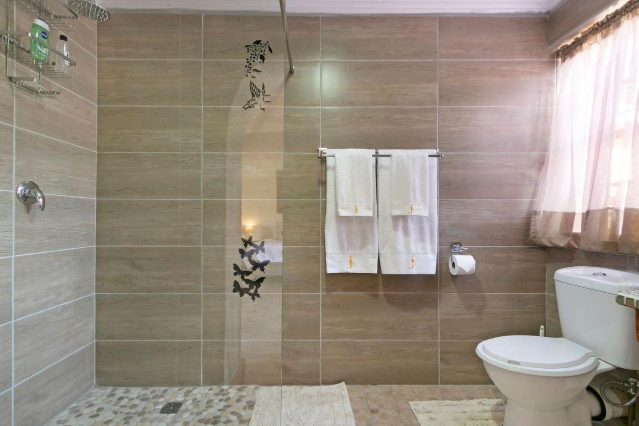 Apartamento J's Audacious Living Montagu Exterior foto